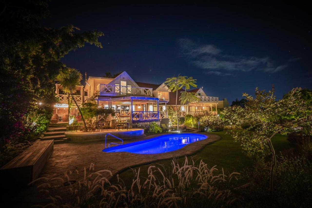Yebo Boutique Guesthouse Somerset West Exteriör bild