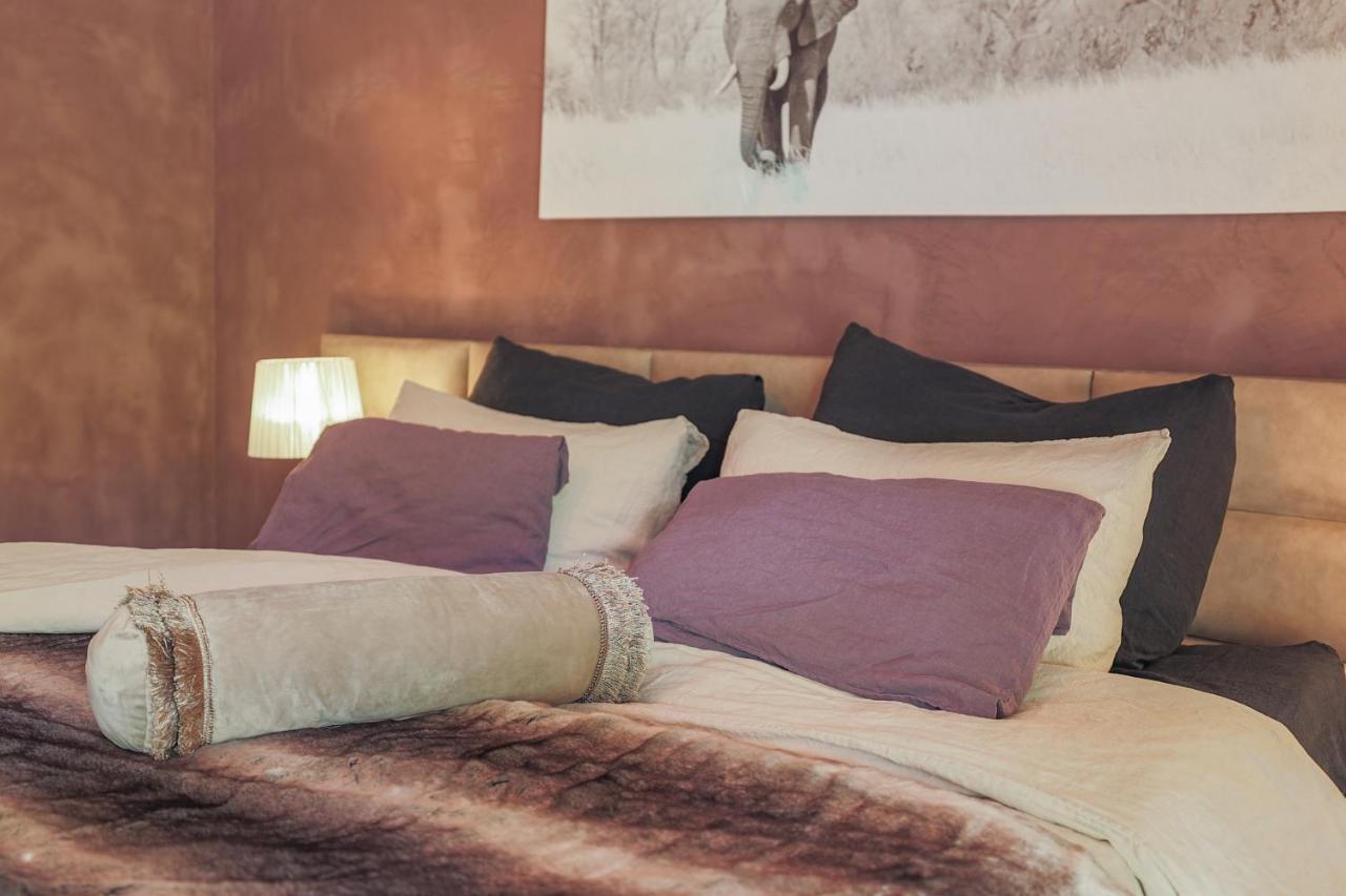 Yebo Boutique Guesthouse Somerset West Exteriör bild